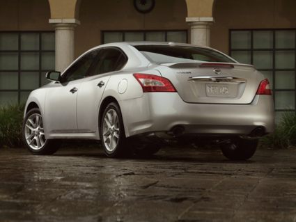 2009 Nissan Maxima rear