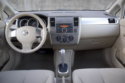 New 2009 Nissan Versa Features
