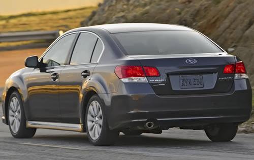 2010 Subaru Legacy 2.5i rear view