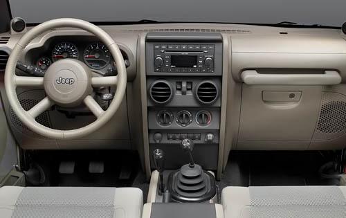 2010 Jeep Wrangler Rubicon interior