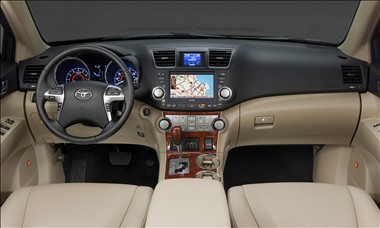 2011 Toyota Highlander interior
