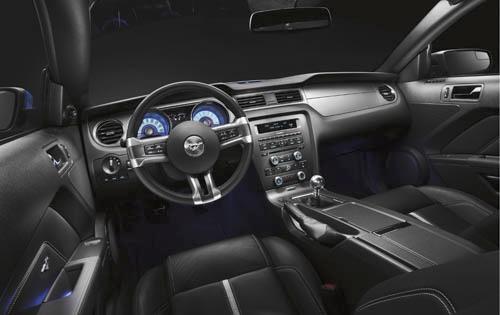 2011 Ford Mustang GT Premium interior