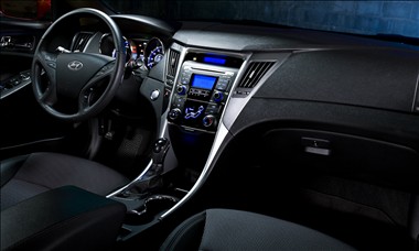 2011 Hyundai Sonata Limited interior