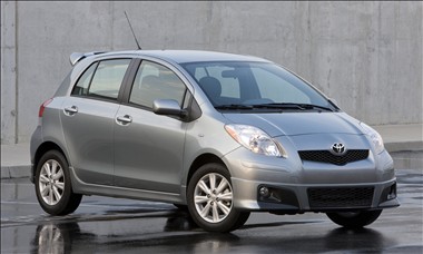 2011 Toyota Yaris Hatchback