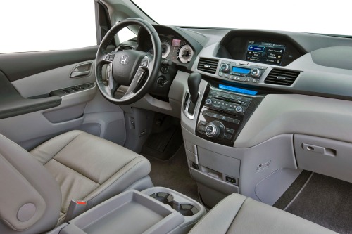 Cars: 2013 Honda Odyssey Touring Elite interior