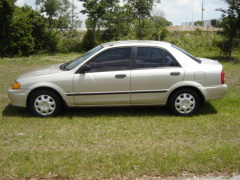 2000 Mazda Protege DX Pictures