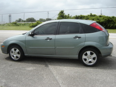 Ford Focus ZX5 Pictures