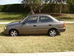 2002 Hyundai Accent Pictures