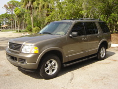 2002 Ford Explorer XLT Pictures