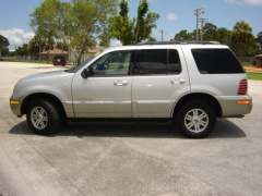 2002 Mercury Mountaineer AWD Pictures