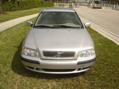 2002 Volvo S40 1.9 Turbo Picture