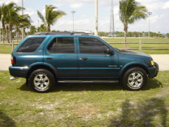 2001 Isuzu Rodeo LS Pictures