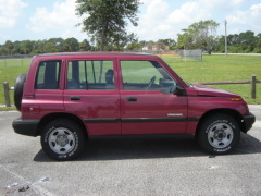 1998 Chevrolet Tracker Picture