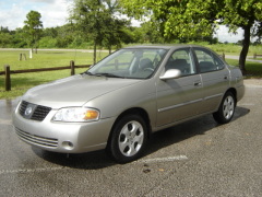 Nissan Sentra 1.8S Pictures