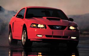 Ford Mustang GT Premium (2003)