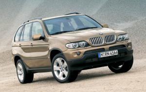 BMW X5 4.4i (2004)