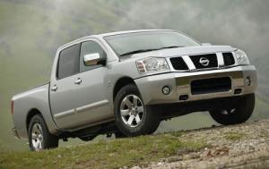 Used 2006 Nissan Titan LE Crew Cab 4WD