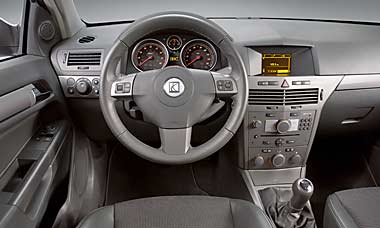 2008 Saturn Astra interior