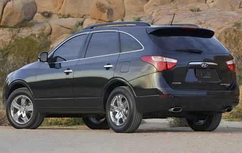 2009 Hyundai Veracruz rear view as shown