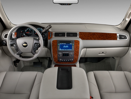 2010 Chevy Avalanche interior