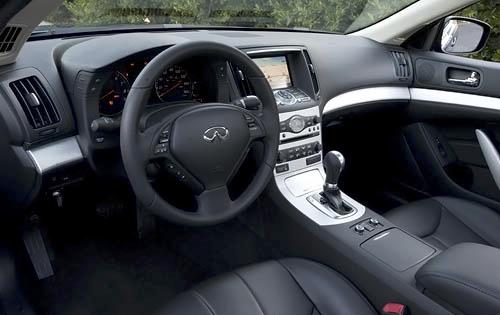 2010 Infiniti G37 Coupe x interior