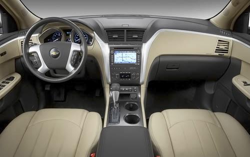 2010 Chevy Traverse Interior