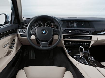 2011 BMW 5-Series interior