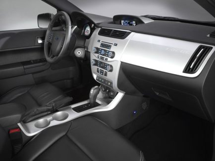 2011 Ford Focus interior