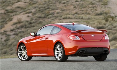 2011 Hyundai Genesis Coupe rear view