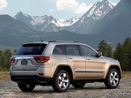 2011 Jeep Grand Cherokee rear view