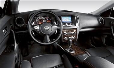 2011 Nissan Maxima interior