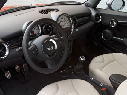 2011 Mini Cooper S interior