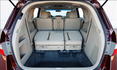 2011 Honda Odyssey interior