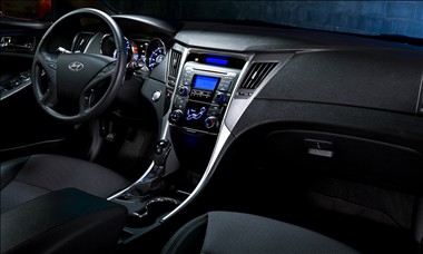 2011 Hyundai Sonata Limited interior