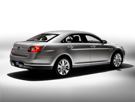 2011 Ford Taurus rear view