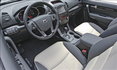 2012 Kia Sorento interior