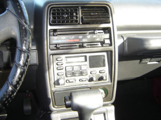 1994 Geo Tracker center dash